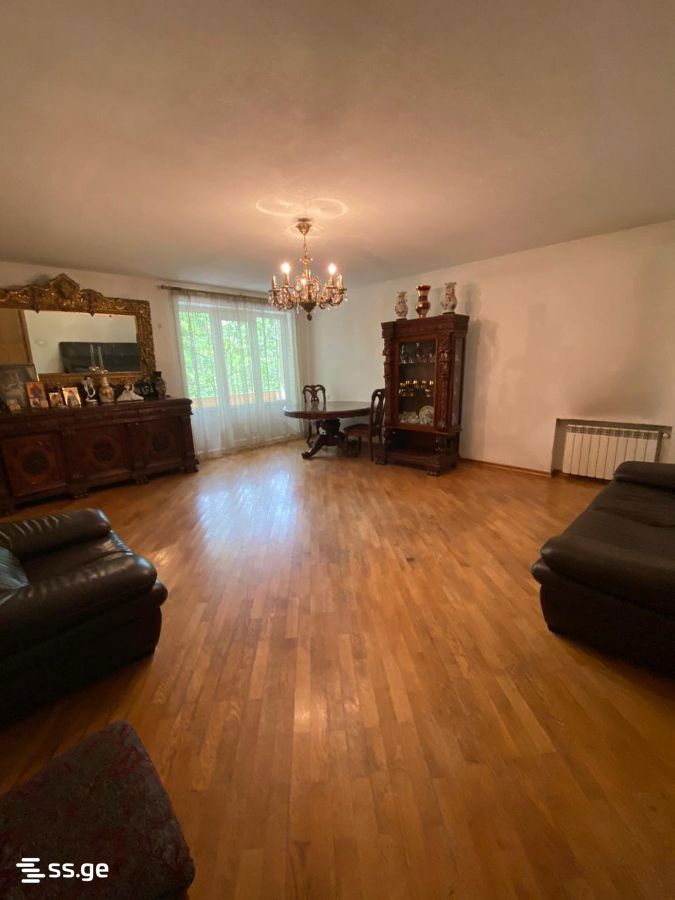 a.wereTlis avenue 117 - 4 rooms