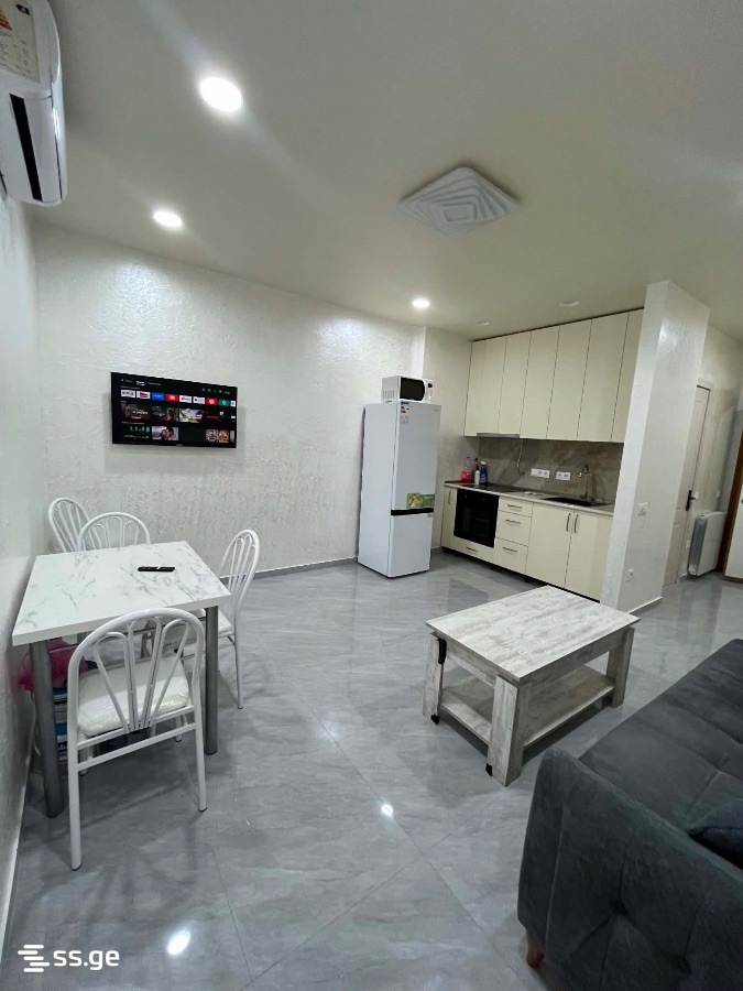 6 - 2 rooms