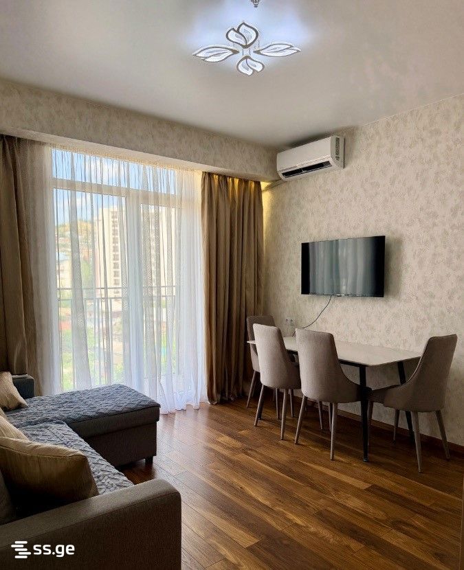 chkondideli st. 28 - 2 rooms