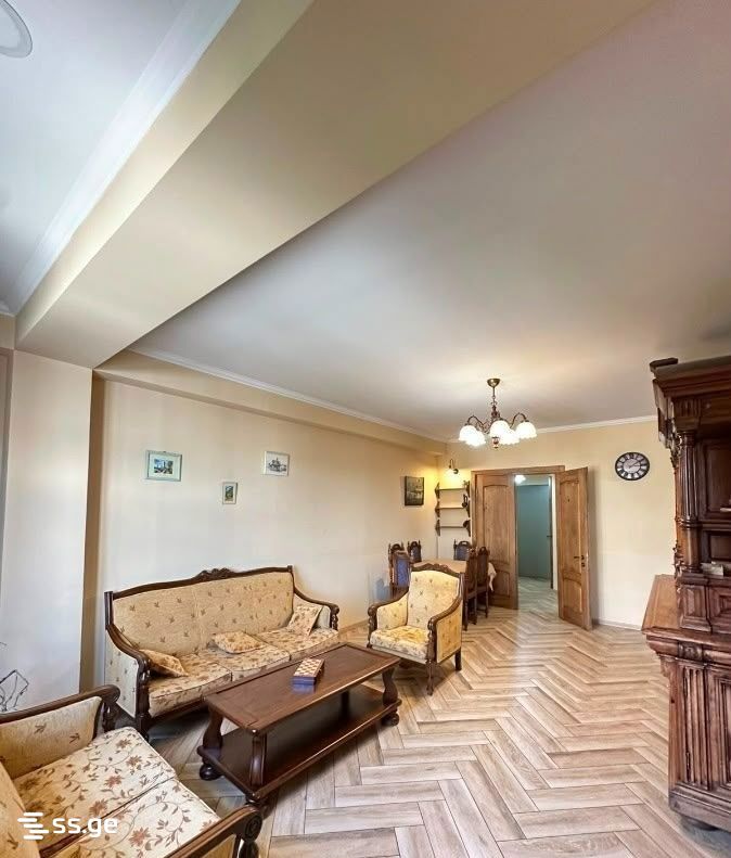 O.Chkheidze st. - 3 rooms