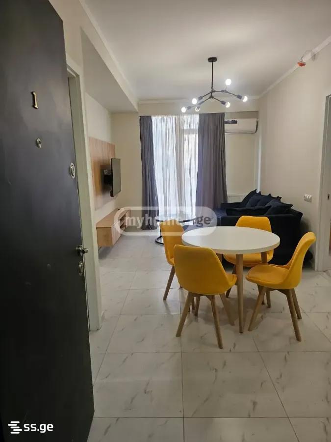 Bob walsh st. - 3 rooms