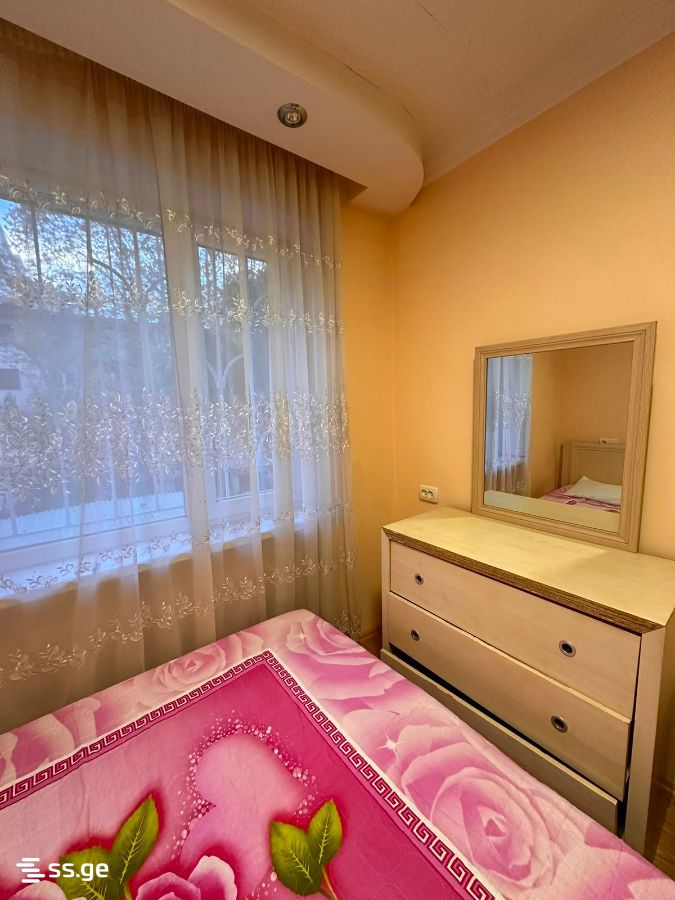 i. chavchavadze avenue 0 - 2 rooms