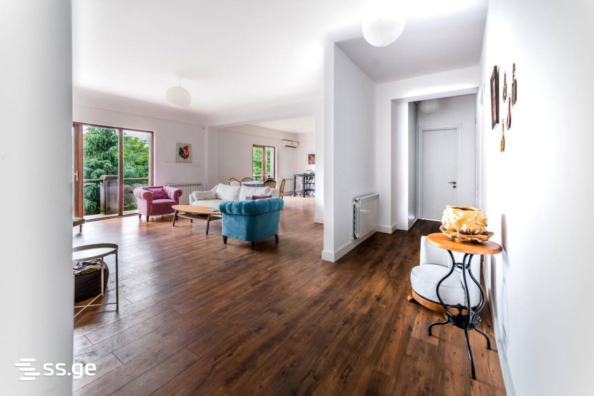 K. Gamsakhurdia st. 24 - 3 rooms