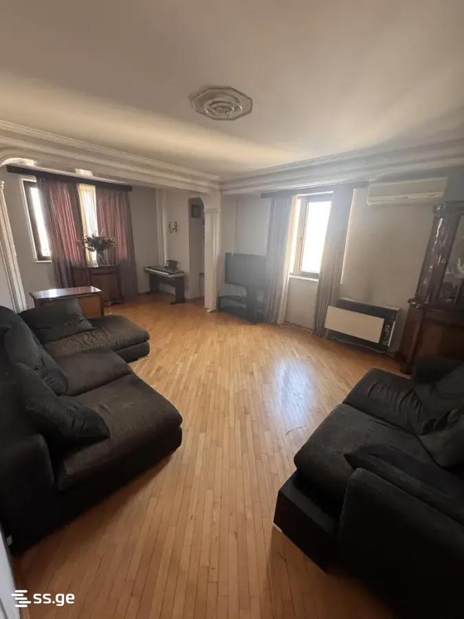 Panaskerteli-Tsitsishvili st. - 3 rooms