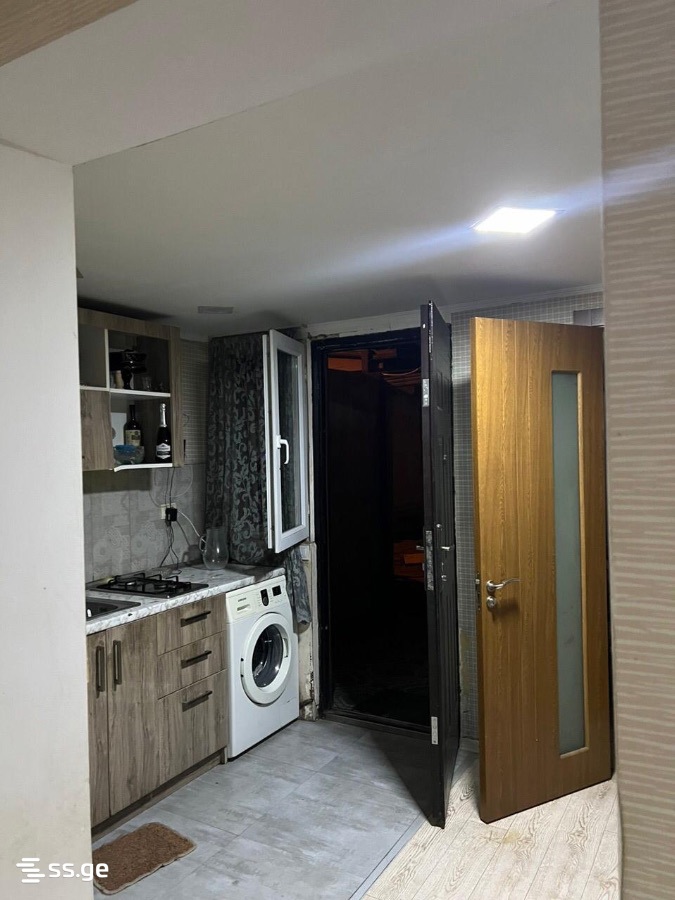 izashvili st. 4 - 2 rooms
