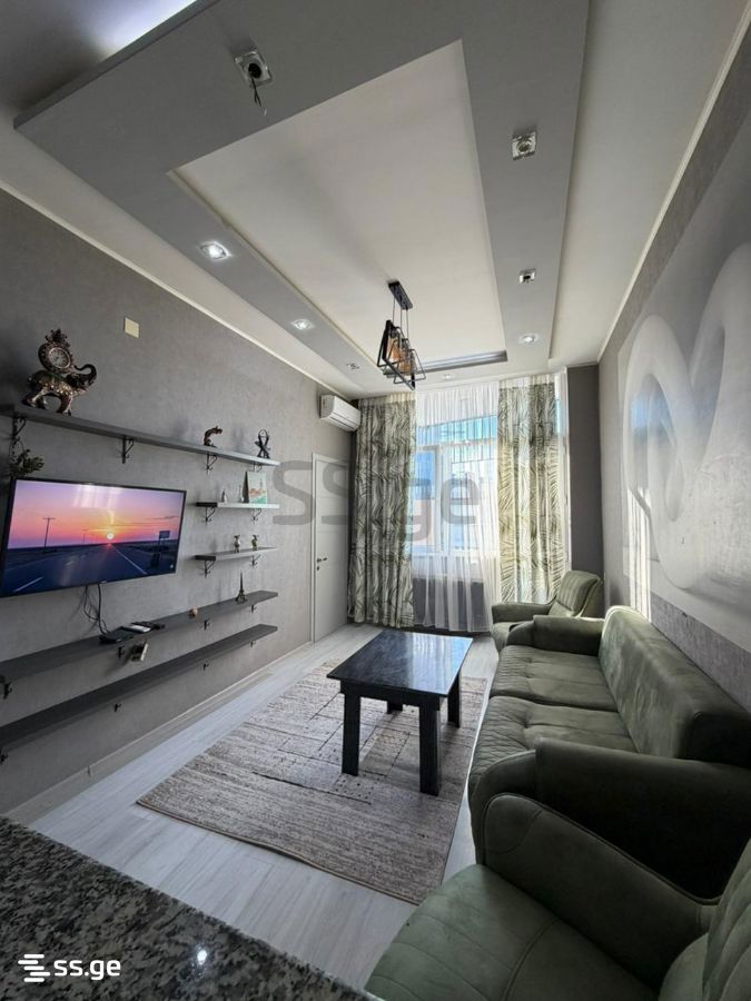 6 - 3 rooms