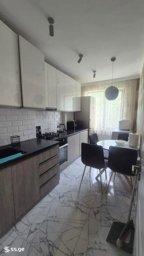 krtsanisi st. 2 - 4 rooms