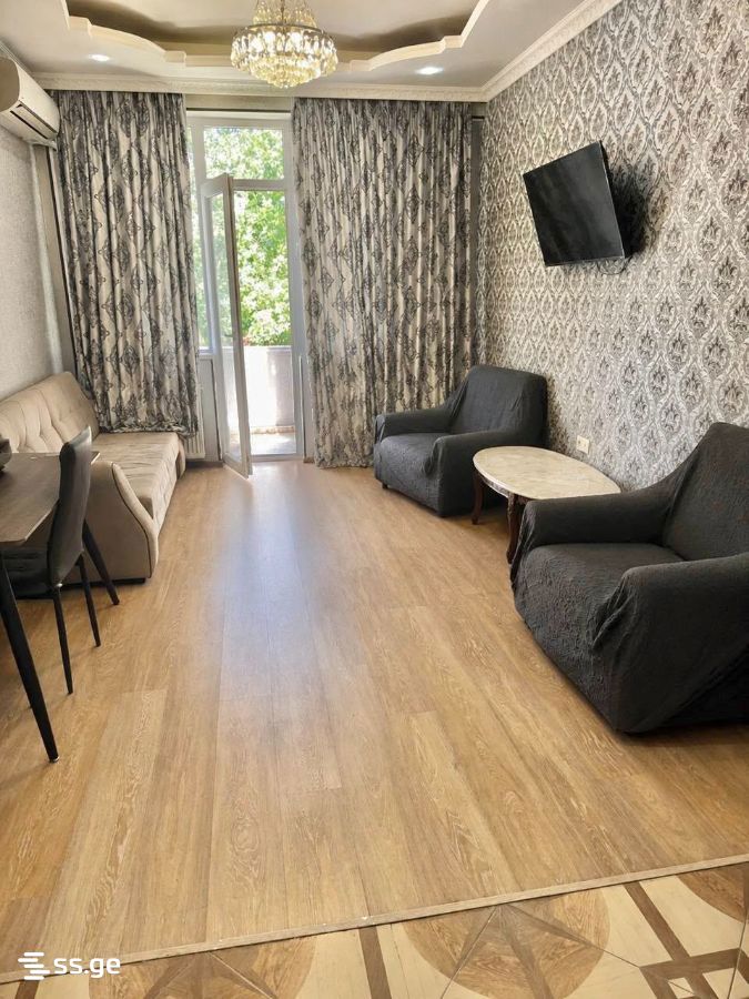nucubidze st. 129 - 2 rooms