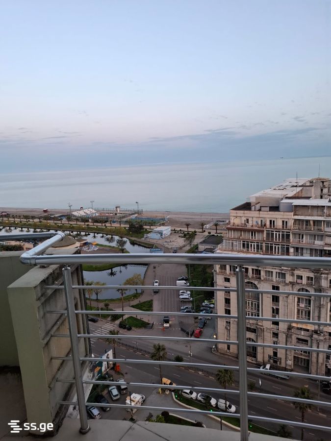 Z. Gorgiladze Street 98 - 3 rooms