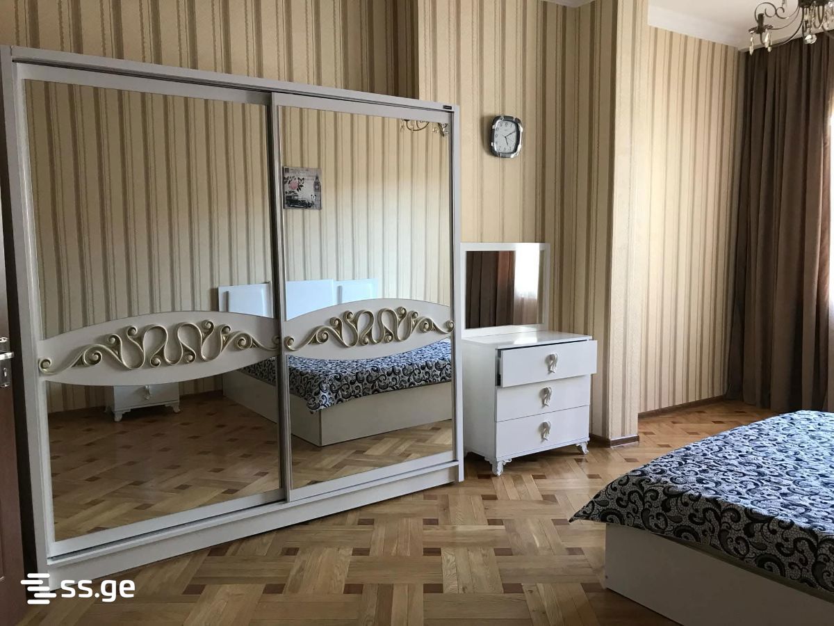 Kazbegi avenue 1 - 5 rooms