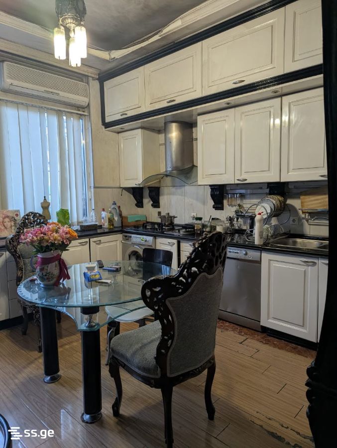 napareuli st. - 4 rooms