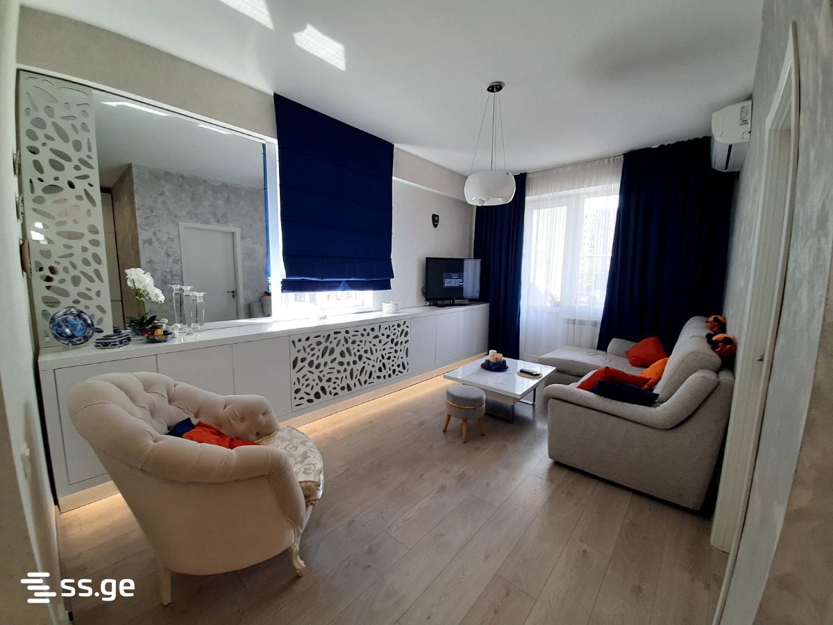 mindeli st. 12 - 4 rooms