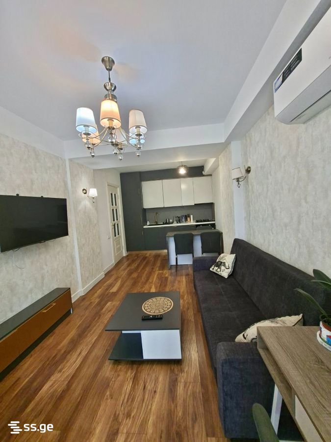 mindeli st. 13 - 3 rooms