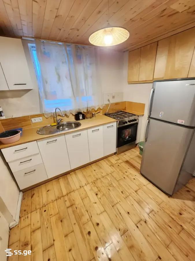 petriashvili st. 13 - 3 rooms