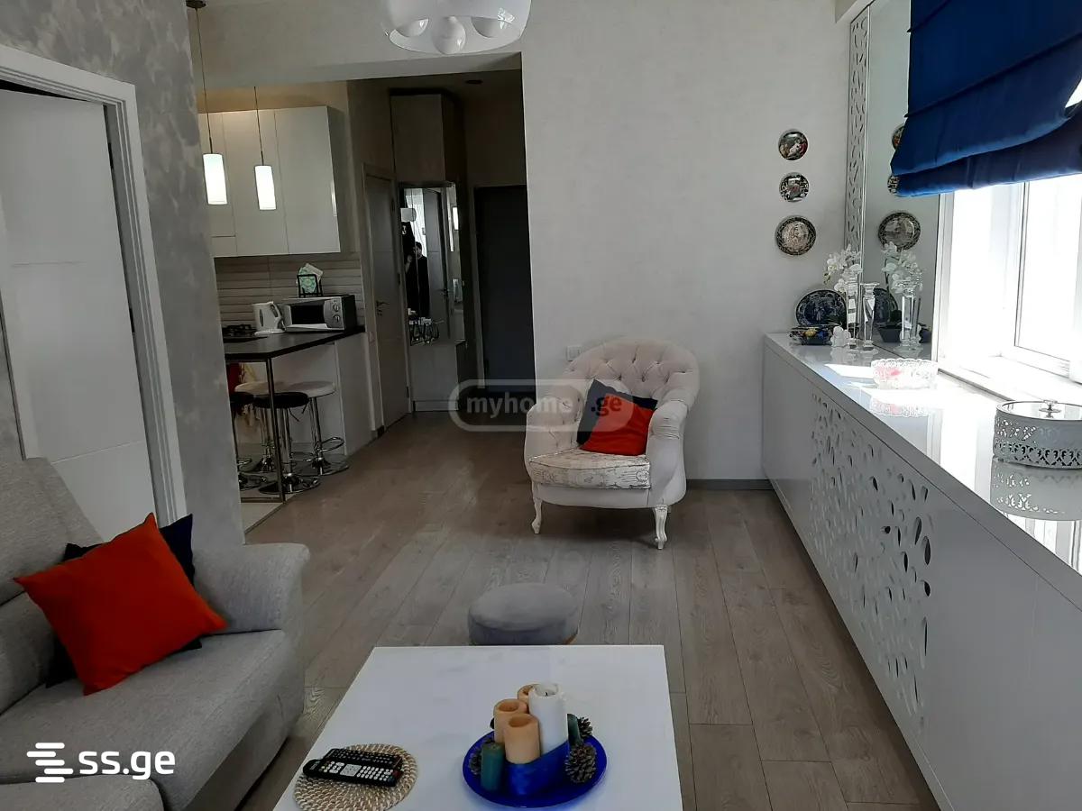 mindeli st. 12 - 4 rooms