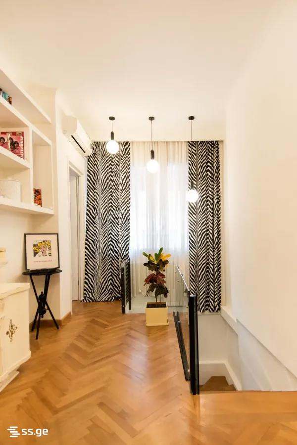 A. Bakradze st. 6 - 5 rooms