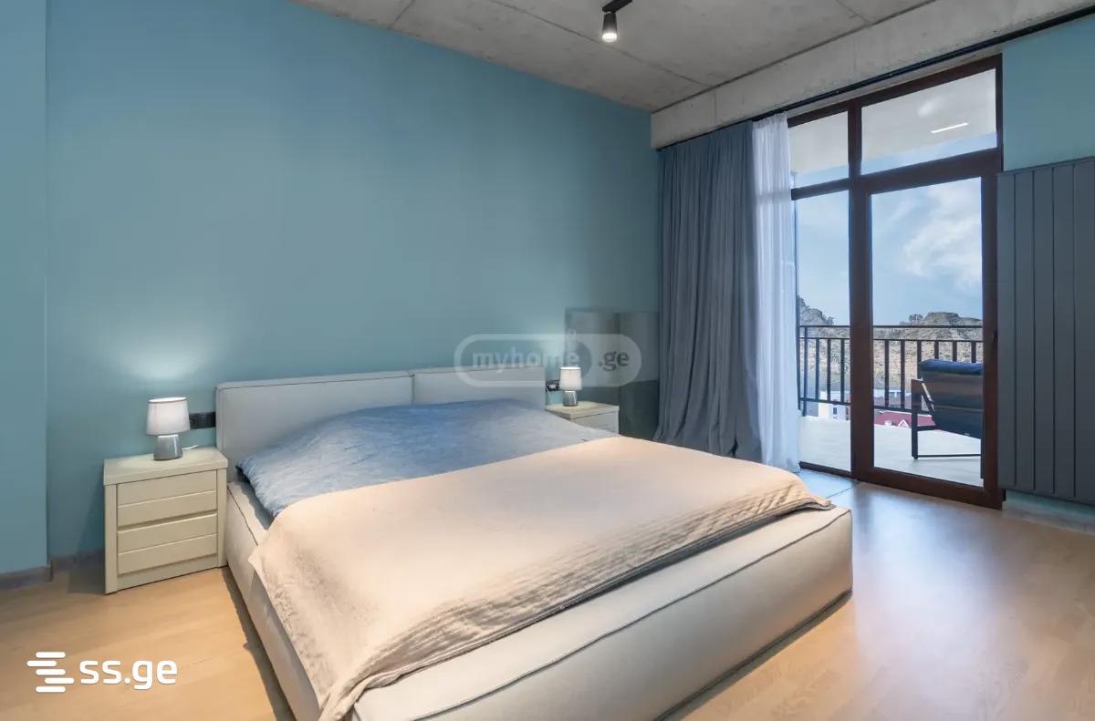 zurab zvania st. 1 - 4 rooms