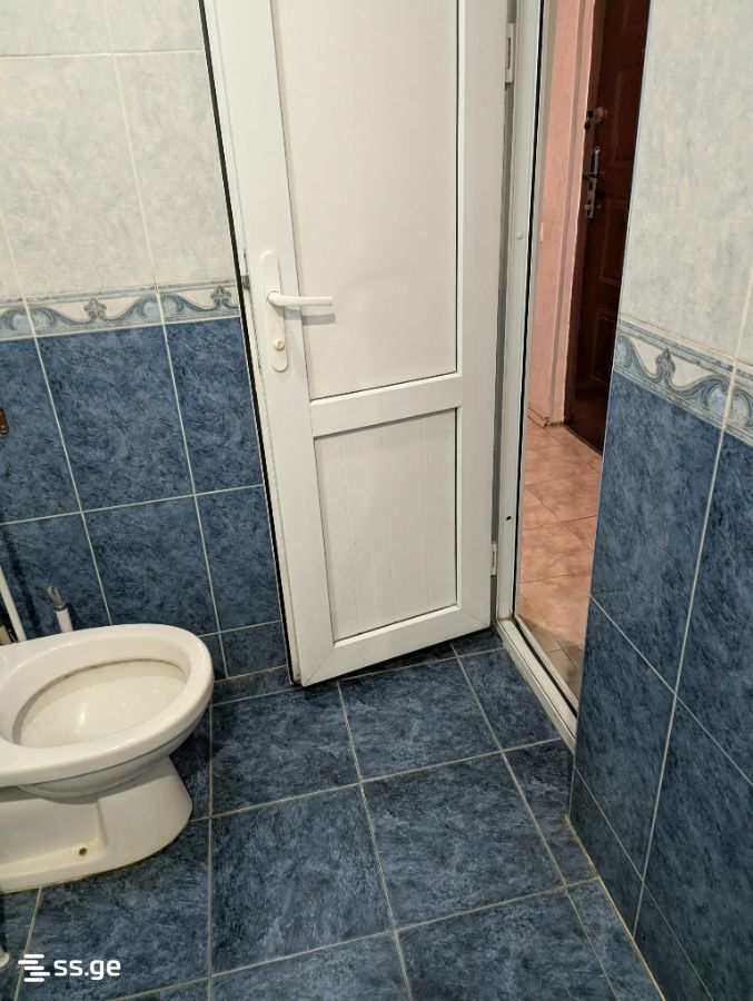 555 - 1 rooms