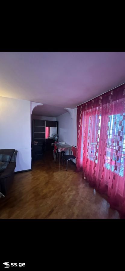 8 - 2 rooms