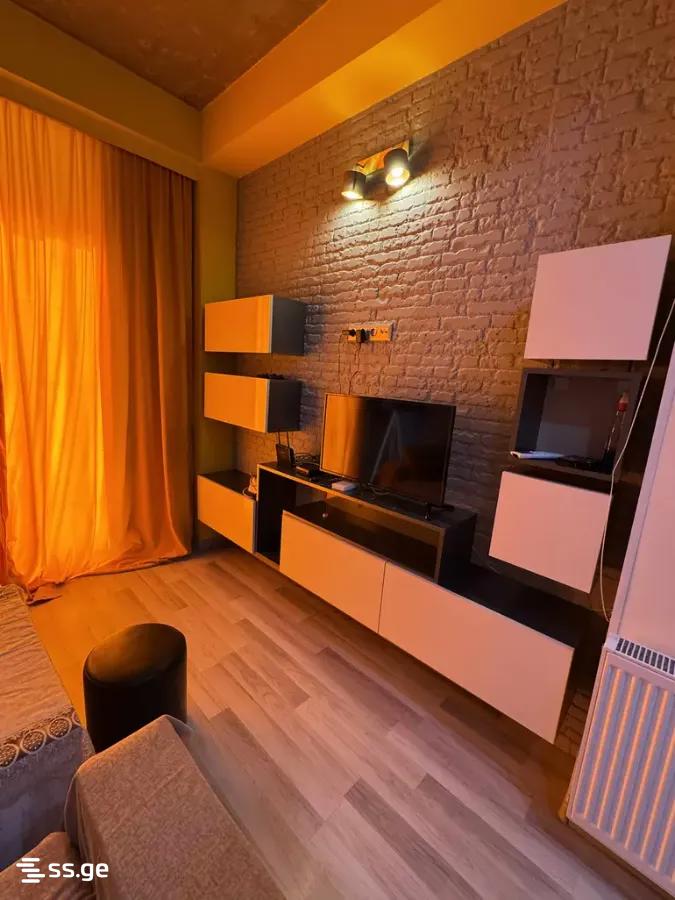 a.wereTlis avenue - 2 rooms