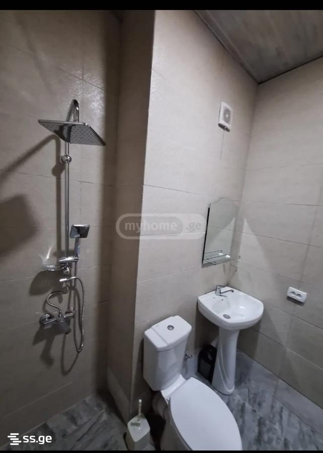 kindzmarauli st. 110 - 1 rooms