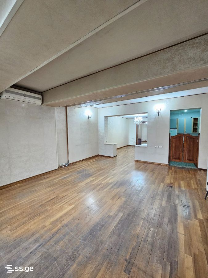 Kazbegi avenue 3 - 5 rooms