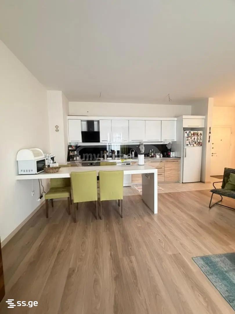 Bob walsh st. - 4 rooms