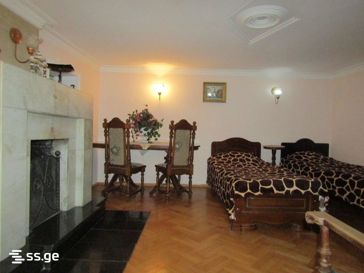 v. sarajishvili st. - 3 rooms