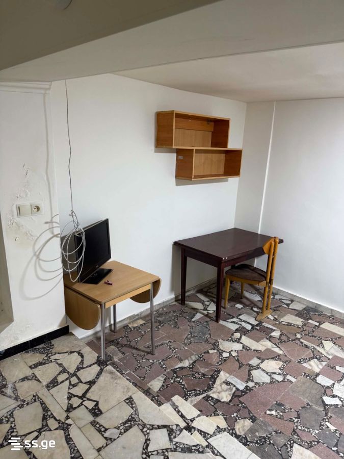 a.razmadze st. 66 - 1 rooms