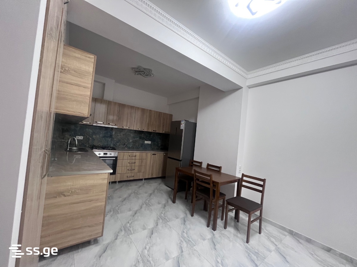 parnavaz mepe avenue 8 - 4 rooms
