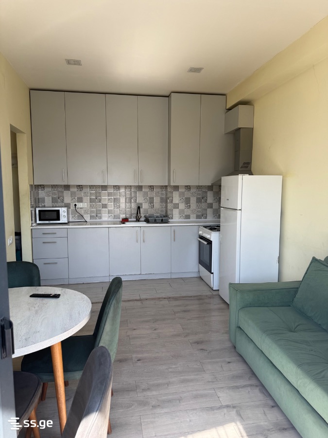 Ts. Dadiani st. (chugureti) - 3 rooms