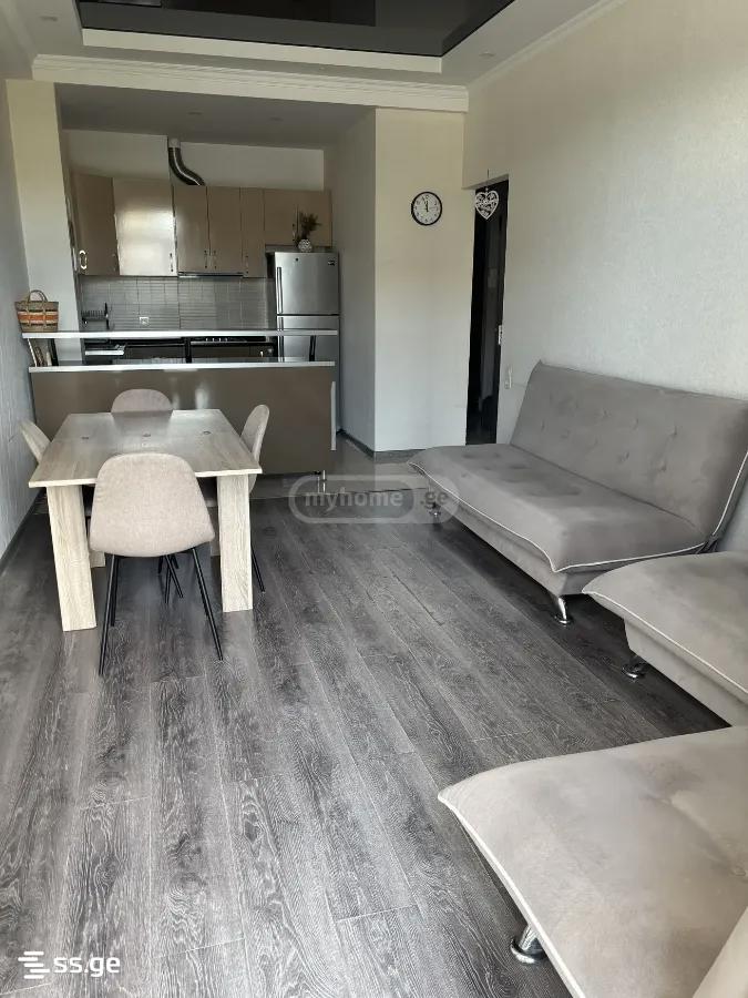 a.wereTlis avenue - 2 rooms
