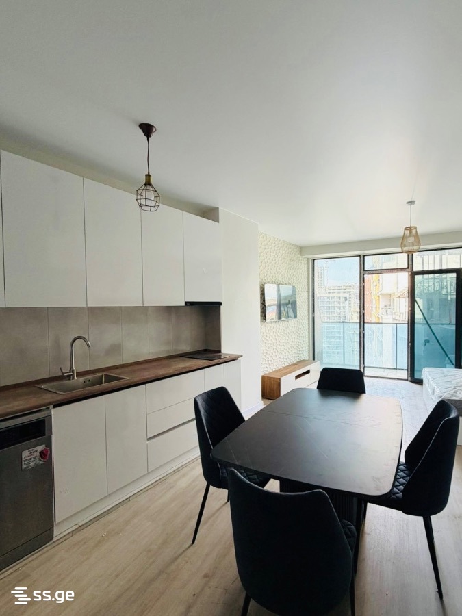 Lech and Maria Kaczynski street 1 - 1 rooms