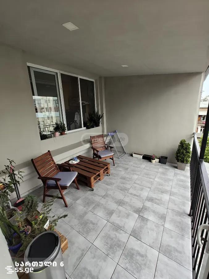 a.wereTlis avenue 55 - 6 rooms