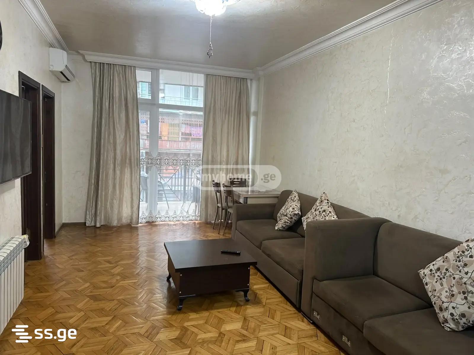 94 - 3 rooms