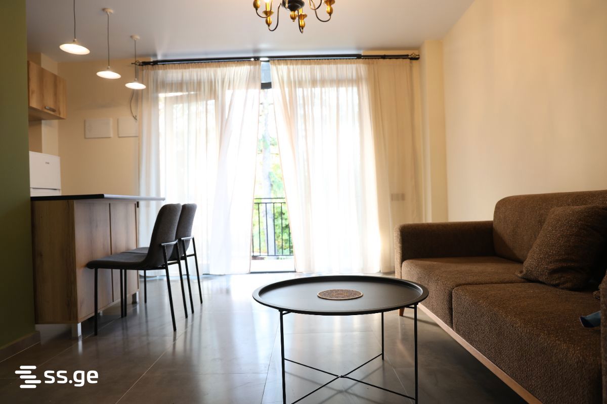 42 - 3 rooms