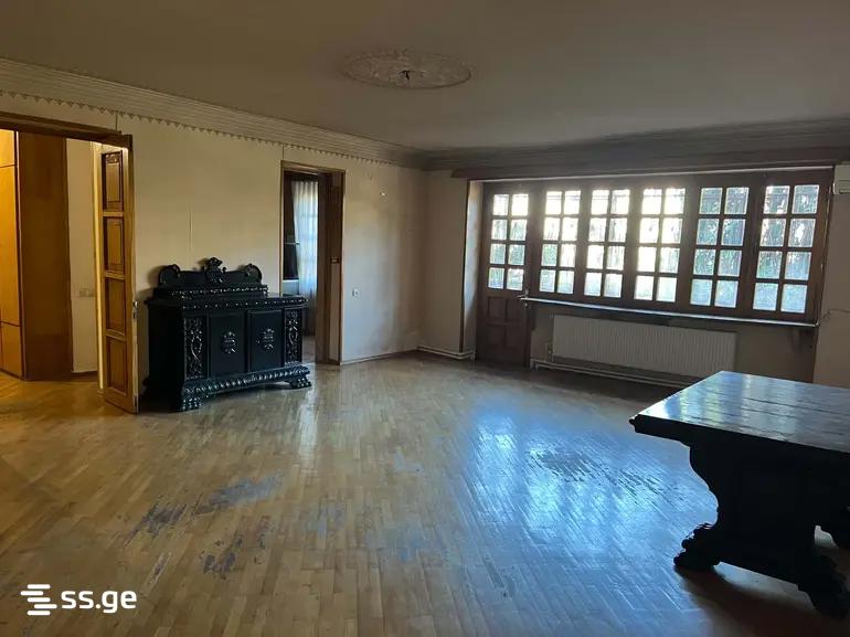 pekini st. - 4 rooms