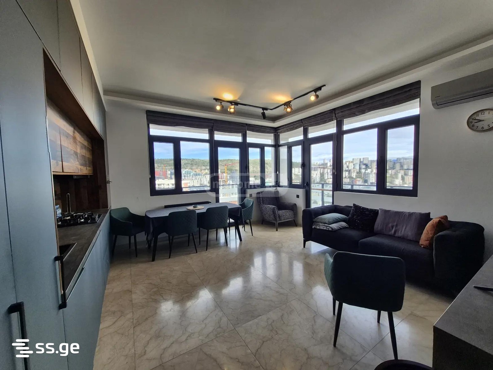 universiteti st. 24 - 2 rooms