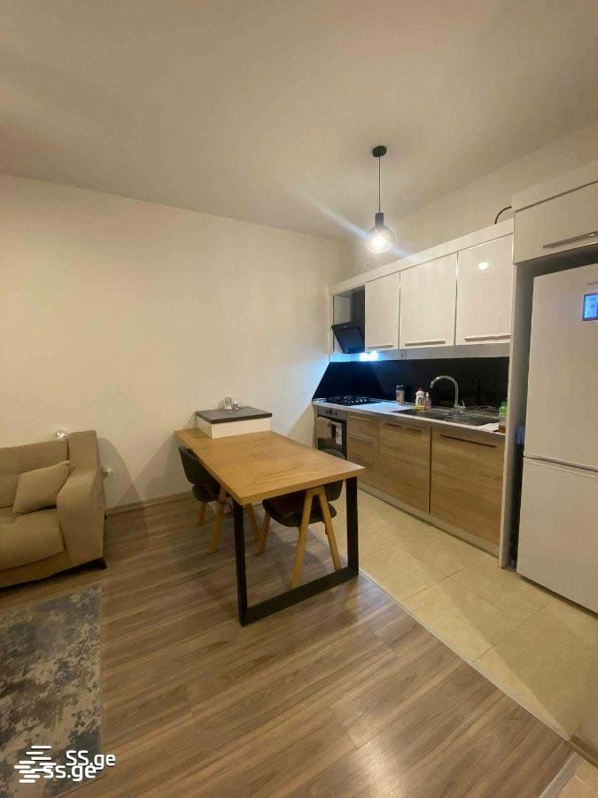 Bob walsh st. - 2 rooms