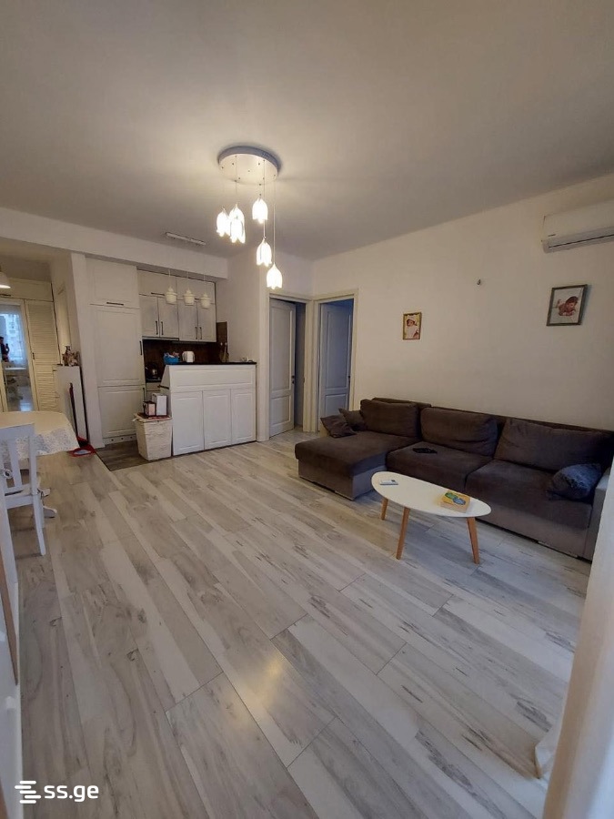 Mirian Mephe st. - 3 rooms