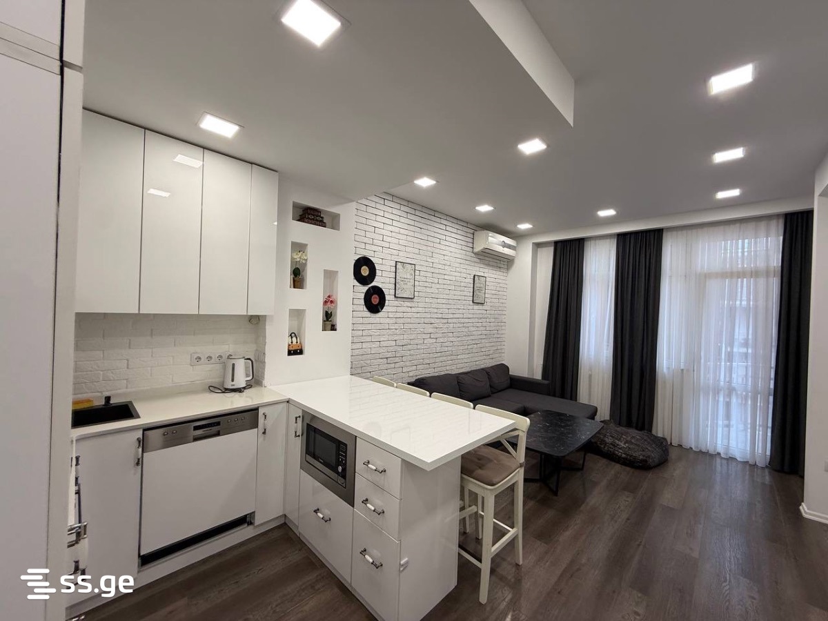 14 - 3 rooms