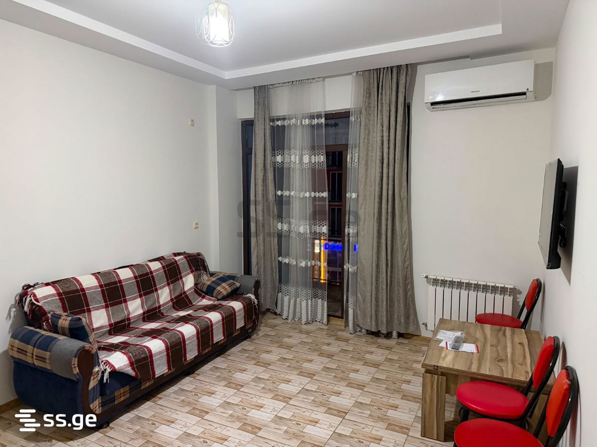 Bagrationi str. 93 - 2 rooms