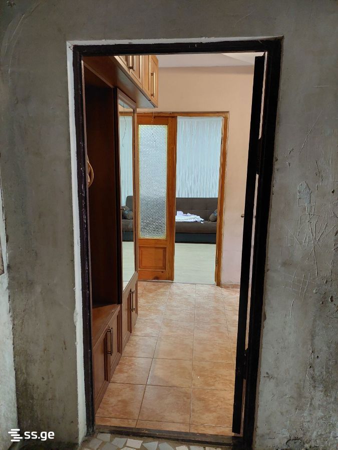 Dumbadze St. 19 - 5 rooms