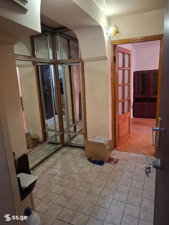 guramishvili ave (Sanzona) 35 - 4 rooms
