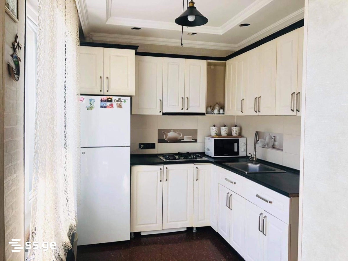 Sherif Khimshiashvili Ave 37 - 6 rooms