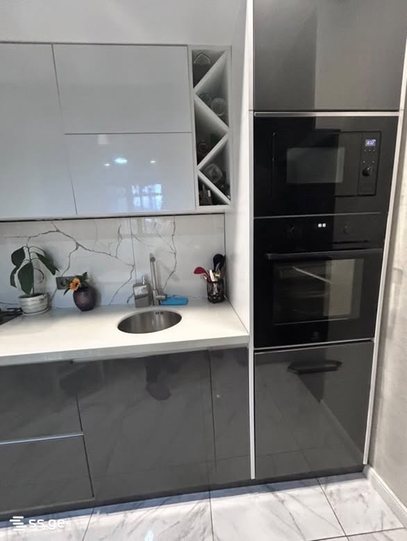 Farnavaz mefe st. 25ა - 3 rooms