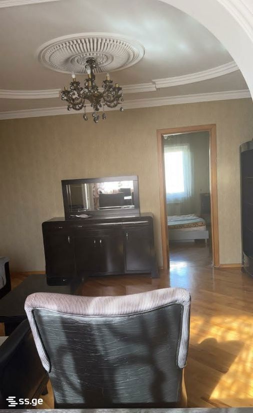 IV Microdistrict - Varketili - 5 rooms