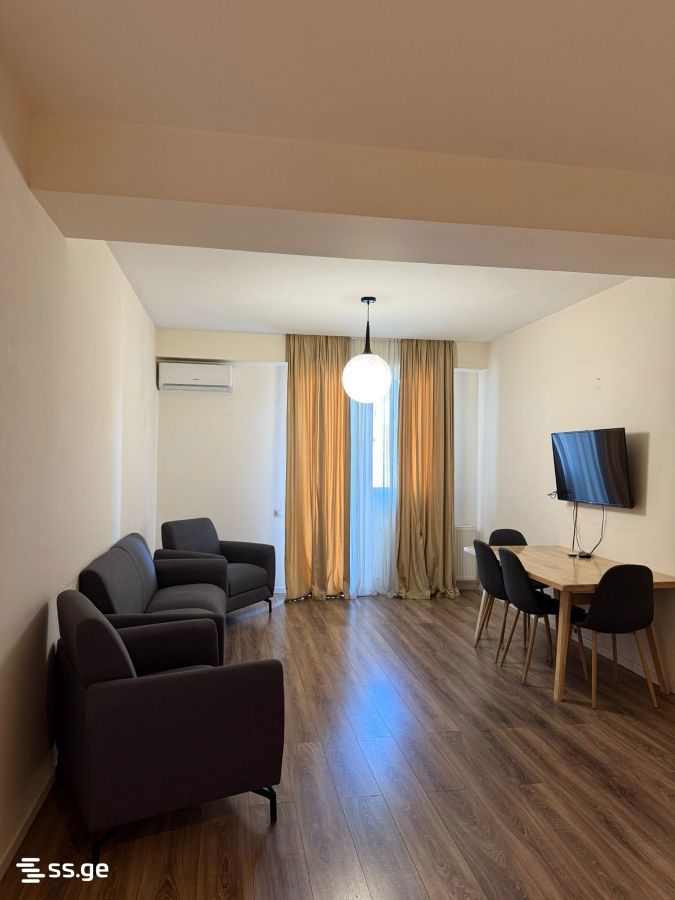 navtlugi st. 10 - 2 rooms