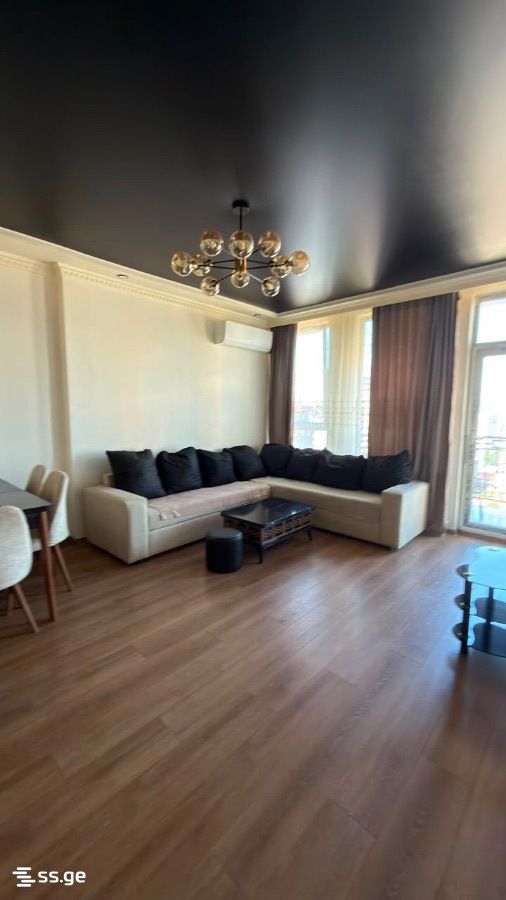 32 - 3 rooms