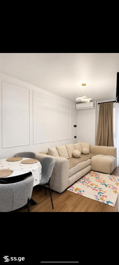 17 - 2 rooms